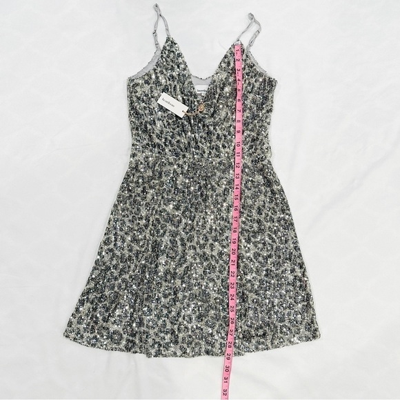 NWT HEARTLOOM Rue Spaghetti Strap Silver Sequin Leopard Dress - Picture 6 of 10